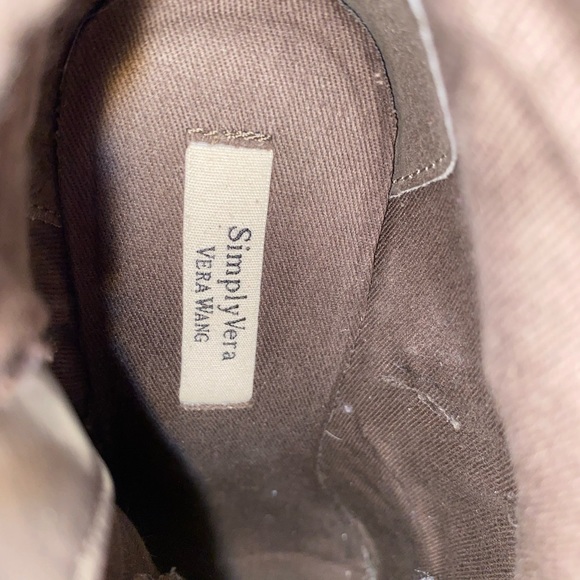 EUC SIZE 7-8 VEGAN LEATHER WEDGE BOOTIES - Picture 5 of 8